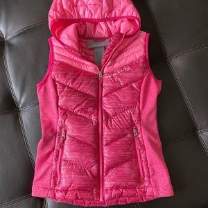 Like new Free Country puffy vest - Small (7/8)